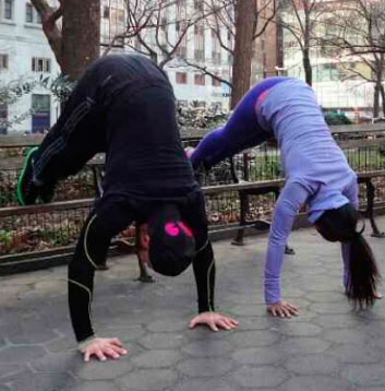 Отжимания «горкой»