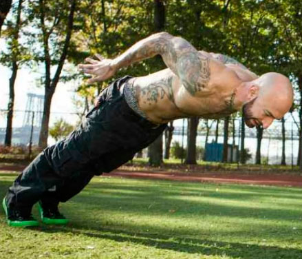 Плиометрические отжимания