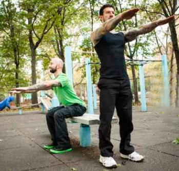 Приседания на скамью