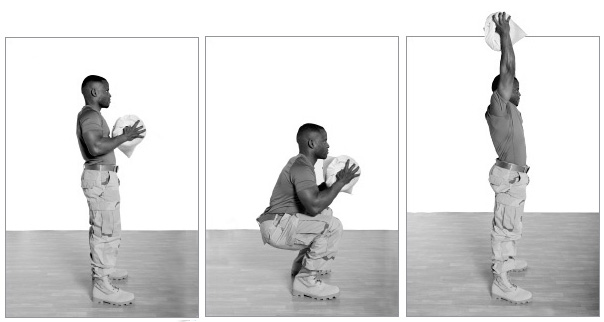 Приседание и жим мешка с песком