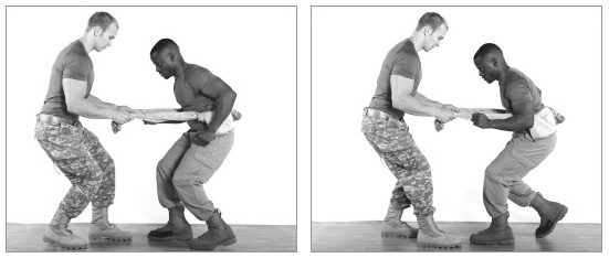 Ходьба назад с преодолением сопротивления