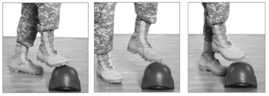 Касание каски носком ноги