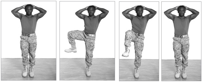 Шаг с подъемом колена в сторону