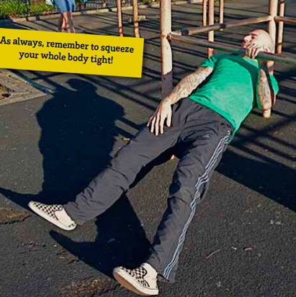 Австралийские подтягивания на одной руке