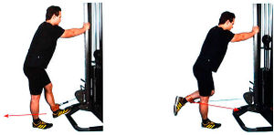 Раскачивание ноги назад на тросовом тренажере